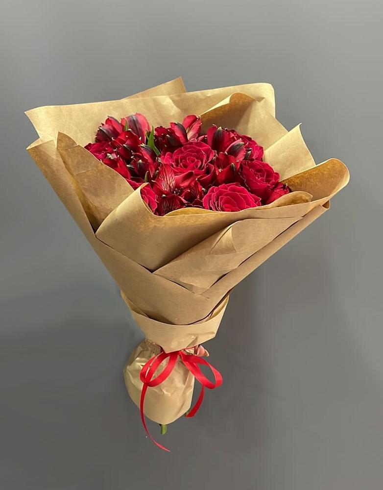 Букет цветов из: Альстромерии и Розы в Шабурново