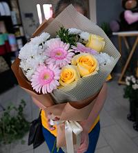 Букет цветов из:  Герберы, Розы и Хризантемы в Шабурново