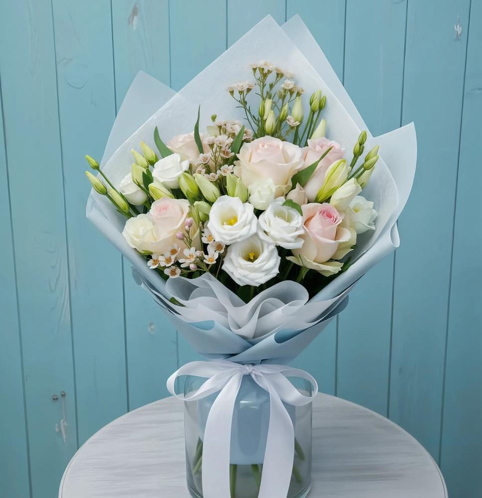 Букет цветов из: Розы и Лизиантусы в Шабурново