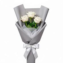 Букет 3 белые розы в Шабурново